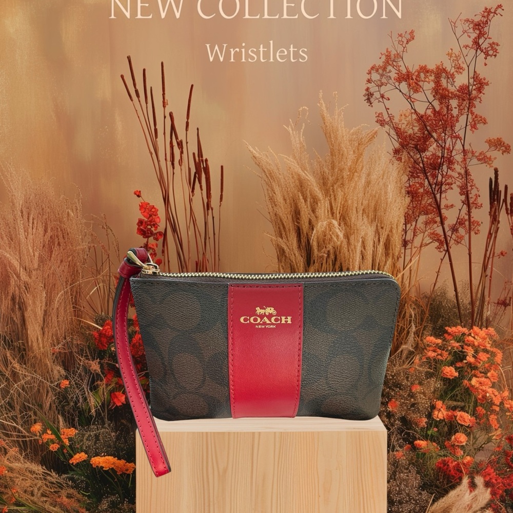 Coach Wristlet In Signature Canvas